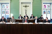 Das Stadtratskollegium hat ein neues Mitglied: Karl Kobelt (Zweiter von links), Nachfolger von Ivo Romer und neuer Finanzchef. (Bild: Stefan Kaiser / Neue ZZ)