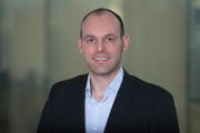 Der neue CEO von Ebikon, Alex Mathis, im Gemeindehaus. (Bild: Boris Bürgisser (Ebikon, 10. Januar 2017))