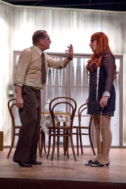 Szene aus dem Theaterstück «So es Puff» der Theatergesellschaft Horw. (Bild: Nadia Schärli)