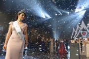Lauriane Sallin hat vom Presserat nicht Recht bekommen. Im Archivbild: Die Westschweizerin nach ihrer Wahl zur neuen Miss Schweiz im November 2015. (Bild: Anthony Anex / Keystone (Basel, 7. November 2015))