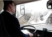 Hat es jetzt gerade geblitzt? Eine LKW-Fahrer auf der betroffenen Strecke. (Bild Laura Vercellone/Neue SZ)