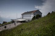 So sieht das Hotel Rigi Kulm heute aus. (Bild: Pius Amnrein / Neue LZ)