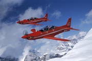 Zwei Flieger des Typs PC-21. (Bild Pilatus Flugzeugwerke)