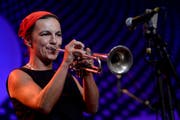 Eröffnete das Jazz Festival Willisau: Trompeterin Hilaria Kramer von La Suite. (Bild: Keystone)