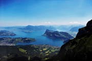 Blick vom Pilatus auf den Vierwaldstättersee. Dieser soll künftig auch vermehrt für Wärmegewinnung genutzt werden. (Bild Corinne Glanzmann)