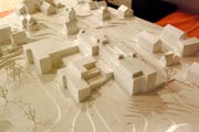 Der Erweiterungsbau ist modulartig aufgebaut. Modul 1 und 2 werden unterhalb des Hauptgebäudes erstellt. (Bild Franz Kälin)