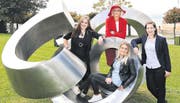 Sie stehen im Final: Jasmin Waser aus Zug (von links), Heidi Furrer aus Adligenswil, Patricia Zürcher aus Steinhausen und Gina Fiordalisi aus Baar (Mitte). (Bild: Daniel Frischherz)