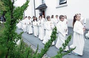 In Steinhausen durften gestern 37 Kinder zum ersten Mal zur Kommunion gehen. (Bild: Werner Schelbert (Steinhausen, 23. April 2017))