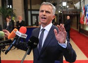 Bundespräsident und OSZE-Vorsitzender Didier Burkhalter am Montag in Brüssel. (Bild: AP/Yves Logghe)
