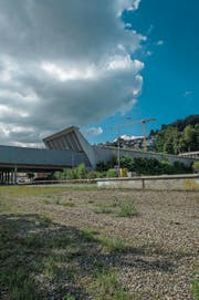 Die Autobahn soll hier ausgebaut und überdacht werden. Darüber ist ein Park geplant. (Bild: Nadia Schärli (Kriens, 6. September 2016))