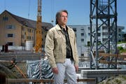 Der Mieterverband, welcher die Initiative mitinitiiert hatte, war beim Workshop ebenfalls vertreten. Im Bild Verbandspräsident Mark Schmid. (Bild: Pius Amrein / Neue LZ)