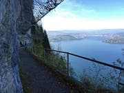 Blick vom Felsenweg auf dem Bürgenstock in Richtung Vierwaldstättersee mit Seebecken Luzern. (Bild: René Meier (Bürgenstock, 1. November 2017))