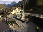 Anlieferung des neuen Trafos für das neue Kraftwerk Gurtnellen (Bild: PD (Gurtnellen, 2. November 2017))