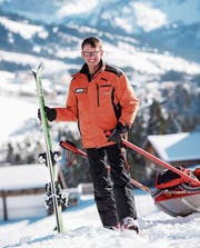 Hier kennt er sich aus: Remo Fallegger auf der Piste in Sörenberg. (Bild: Dominik Wunderli (17. November 2017))