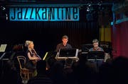 Die «Alpini Vernähmlassig» spielte bereits am Eröffnungskonzert des Szenenwechselfestivals 2017 in der Jazzkantine Luzern. (Bild: Corinne Glanzmann (Luzern, 30. Januar 2017))