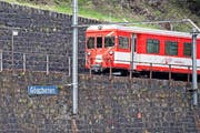 Ein Zug nach Andermatt verlässt Göschenen. (Symbolbild) (Bild: Keystone/Urs Flüeler)