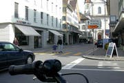 Auch der Hauptplatz in Schwyz wäre von der Tempo-30-Zone betroffen gewesen. (Bild: Archiv Neue LZ)