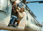 Goetz George als Kurt Schimanski in der gleichnamigen Filmreihe. Nach dem «Tatort»-Abgang 1991 setzte die Figur dort ihre Karriere fort. (Bild: WDR)