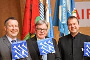 Die neuen Ehrenmitglieder des Luzerner Kantonal Blasmusikverbands (von linke): Christoph Röösli, Pablo Walpen, Pirmin Hodel. (Bild: PD)