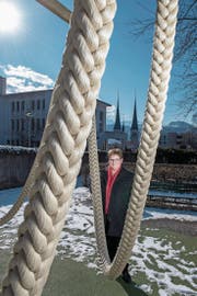 Sie sorgt dafür, dass die katholische Kirche mit der Basis verbunden bleibt: Synodalratspräsidentin Annegreth Bienz-Geisseler (53) am Sitz der Landeskirche in Luzern. (Bild: Eveline Beerkircher, 14. Februar 2018)