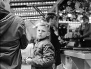 Szene an der Määs, festgehalten mit einer über 50 Jahre alten Kamera. (Bild: Cedric Zellweger (Luzern, Oktober 2017))