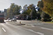 Der Unfall ereignete sich auf der Eichhofstrasse, unmittelbar nach der Einmündung Horwerstrasse. (Bild: Google Streetview)