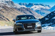 Mit dem Audi RS 3 Sportback (Bild), aber auch mit allen anderen RS-Modellen, ist jede Passfahrt – hier unterwegs am Gotthard – ein besonderes Vergnügen. (Bild Remo Eisner)