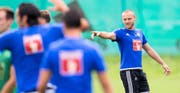 Ich bin hier, und die Ersatzbank ist dort – so wünscht es sich auch FCL-Stürmer Marco Schneuwly (rechts). (Bild: Keystone/Urs Flüeler)