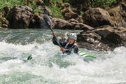 Holte auf der wilden Muota überraschend Rang 3 im Weltcup: Hannah Müller aus Buochs. (Bild: PD)
