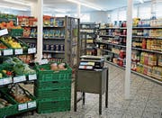 Das Frutt-Lädeli ist wieder offen. Isabel Kretz ist Geschäftsführerin von Laden und Bar. (Bild: Corinne Glanzmann, Melchsee-Frutt, 10. Januar 2018)