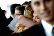 Wer die letzten Jahre eine harte Weiterbildung absolviert hat und diese im Jahr 2016 abschliessen wird, fiebert dem Moment wohl am meisten entgegen. (Bild: Neue LZ / Nadia Schärli)