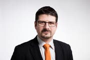 Portrait von Yannick Buttet, Nationalrat der CVP des Kantons Wallis, aufgenommen am 2. Dezember 2015 in Bern. (KEYSTONE/Gaetan Bally) (Bild: Gaetan Bally/Keystone)