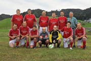 Den Fussballern des Schwyzer Kantonsrats fehlte manchmal das nötige Glück. (Bild: PD)