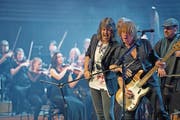 Die Band Foreigner spielt mit dem 21st Century Orchestra im KKL in Luzern. (Bild: Corinne Glanzmann (Luzern, 20. Mai 2017))
