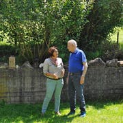 Wechsel an der Spitze der Korporation Büren ob dem Bach in Wolfenschiessen: Sissi Zimmermann und ihr Vorgänger August Christen. (Bild: PD)