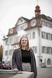Mirjam Hostetmann (18) ist die jüngste Kantonsratskandidatin. (Bild: Corinne Glanzmann (Sarnen, 20. Februar 2018))