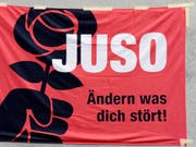 Die JUSO planen eine neue Initiative: Künftig soll Kapital gegenüber Erwerbseinkommen höher besteuert werden. (Symbolbild) (Bild: KEYSTONE/WALTER BIERI)