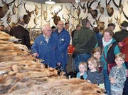 Die Trophäenschau und der Pelzfellmarkt waren gut besucht. (Bild: Georg Epp (Altdorf, 10. März 2018))
