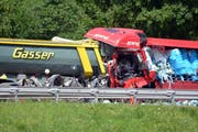 Ein Blick auf die Unfallstelle in Piotta TI. (Bild: Keystone / Ti-Press)
