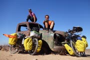 Ein Zwischenstopp in Namibia: Die Velos sind noch fahrtauglich. (Bild: PD)
