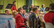 Die Feldmusik Altdorf überzeugte mit viel Herzblut und grossem musikalischem Engagement. (Bild: Marlies Planzer (Altdorf, 4. November 2017))