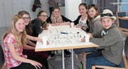Primarschüler aus elf Gemeinden nahmen an der Urner Kinderkonferenz 2015 in Schattdorf teil und äusserten ihre Wünsche. Bild: PD