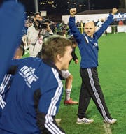 David Andreoli (rechts) nach dem Einzug in die Cup-Viertelfinals. (Bild: Sigi Tischler (Buochs, 30. Oktober 2014))