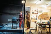 Die umjubelte Basler Inszenierung von Tschechows «Drei Schwestern», komplett in die Gegenwart versetzt. (Bild: Sandra Then/PD)