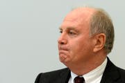 Bis Uli Hoeness seine Haftstrafe antreten wird, werden noch einige Wochen vergehen. (Bild: Keystone)