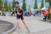 Nach dem Schwimmen im Urnersee ging es in Flüelen mit Inlineskating weiter. (Bild: Urs Hanhart (Neue UZ))