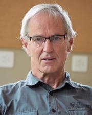 Koni Imhof hat als Primarlehrer Spirgner Schulgeschichte geschrieben. Nach 41 Jahren geht er in den Ruhestand. (Bild: fis (Spiringen, Juni 2017))