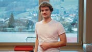 Ivo Joller (17) hat für seine Maturaarbeit Jugendliche befragt. (Bild: Marion Wannemacher (Sarnen, 13. Dezember 2017))