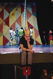 In dieser Szene schaut Pippin (Fabian von Mentlen) etwas nachdenklich drein. Eigentlich ist er im Musical aber eine Frohnatur. (Bild: Mathias Arnold (Altdorf, 3. Januar 2018))