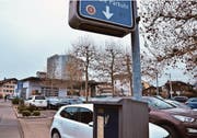 Die Parkplätze bei der Landi in Sarnen dürften wegen eines Neubauprojekts unter den Boden verschwinden. (Bild: Markus von Rotz (Sarnen, 7. Dezember 2017))